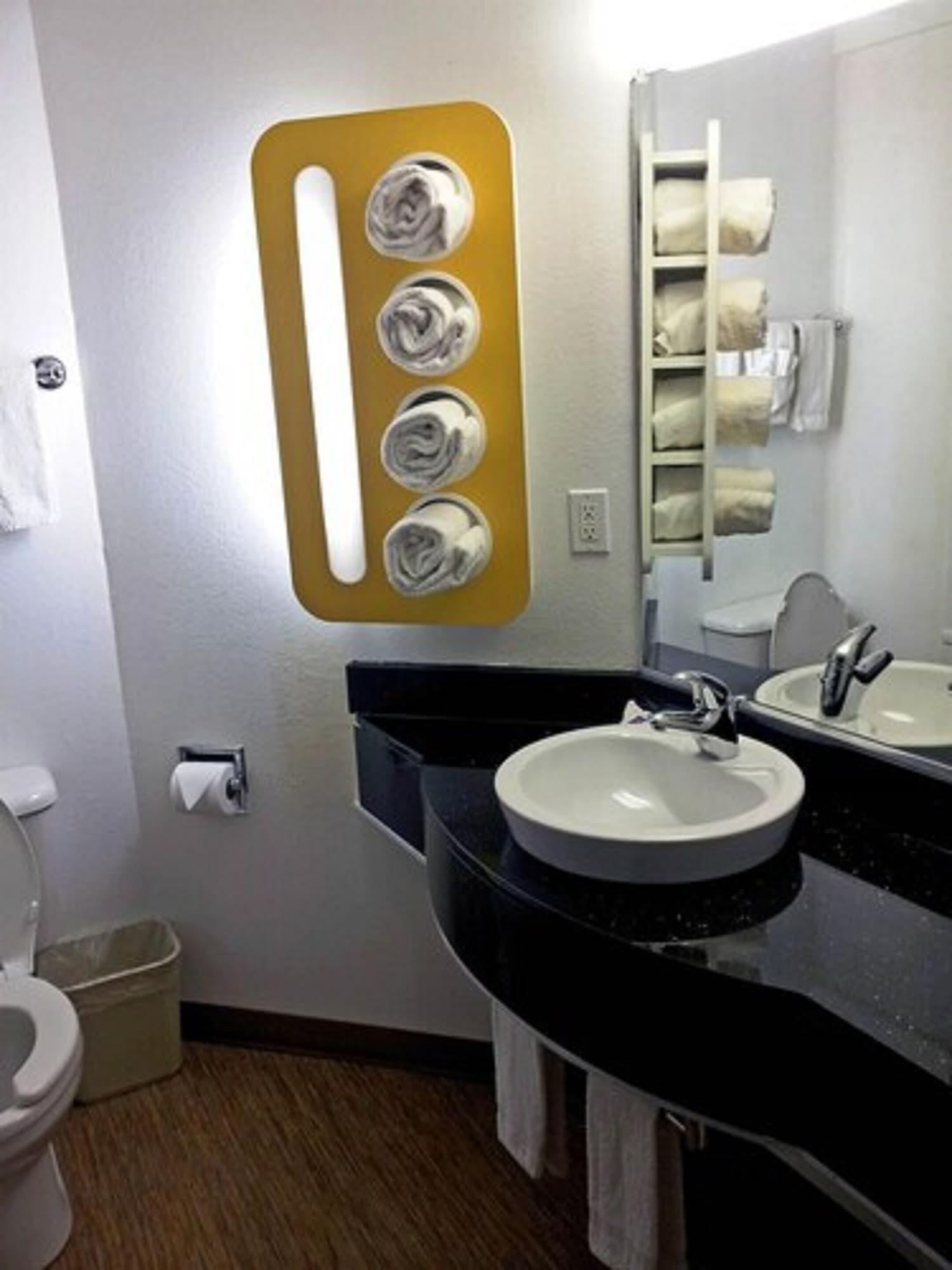 Motel 6 Sinton Tx Екстер'єр фото